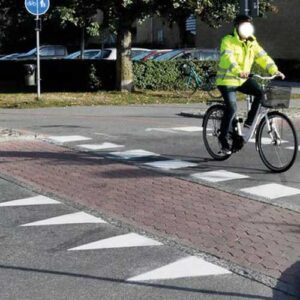 hajtand väjningsplikt cykelöverfart